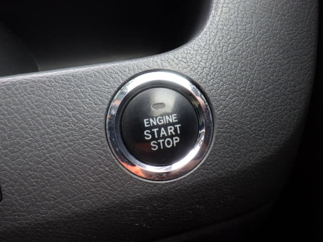 TOYOTA Voxy thumbnail 38