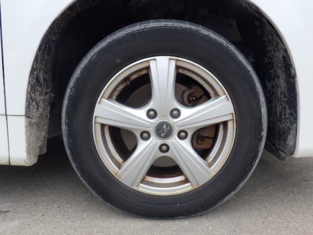 TOYOTA Voxy thumbnail 12