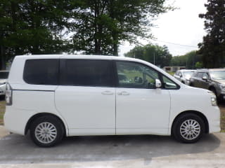 2009 TOYOTA Voxy