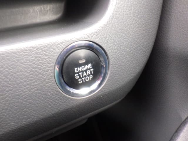 TOYOTA Voxy thumbnail 40