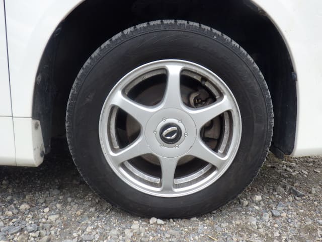 TOYOTA Voxy thumbnail 12