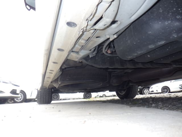 TOYOTA Voxy thumbnail 18