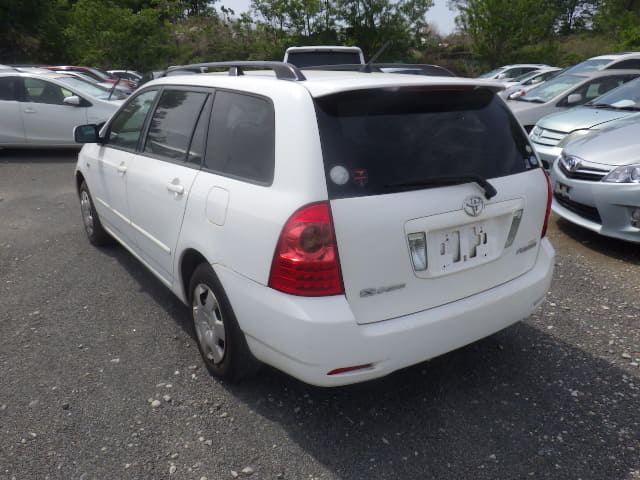 TOYOTA Corolla Fielder thumbnail 3