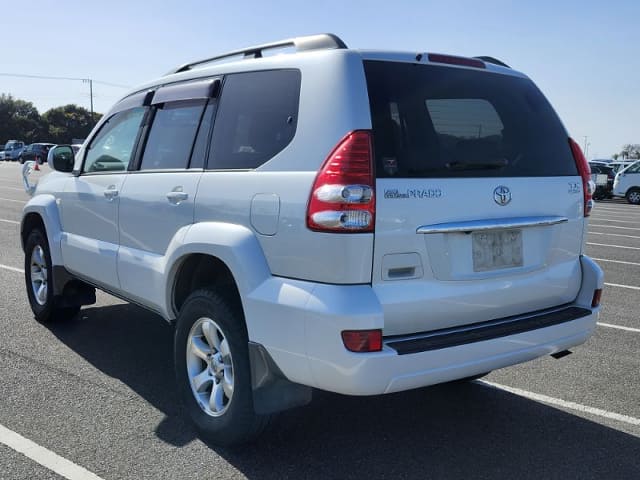 2005 TOYOTA Land Cruiser Prado