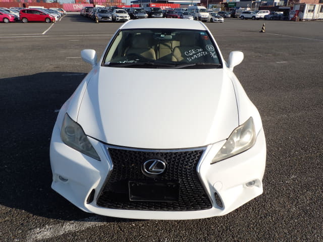 LEXUS IS thumbnail 8
