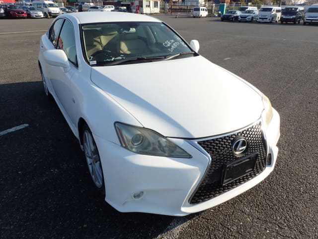 LEXUS IS thumbnail 7