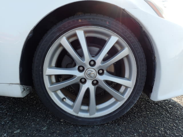 LEXUS IS thumbnail 12