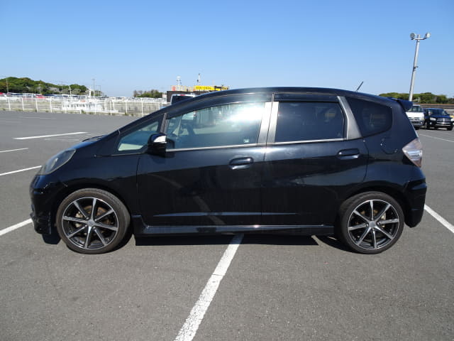2011 HONDA Fit