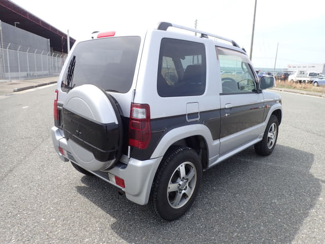2007 MITSUBISHI Pajero Mini