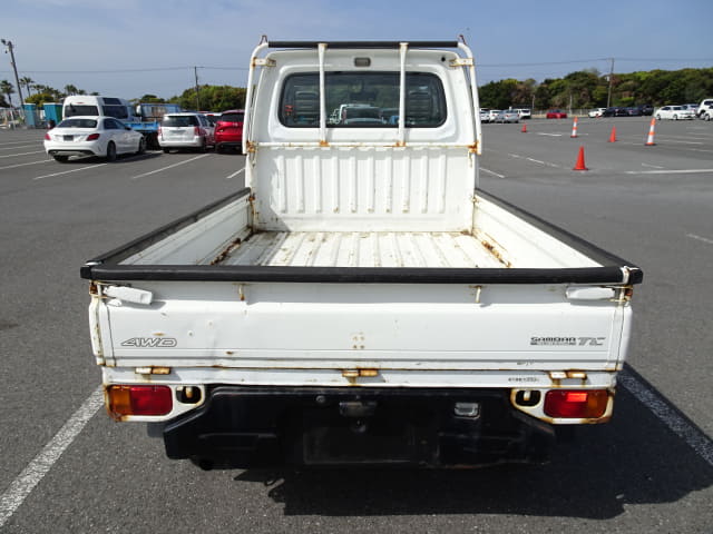 SUBARU Sambar Truck thumbnail 4