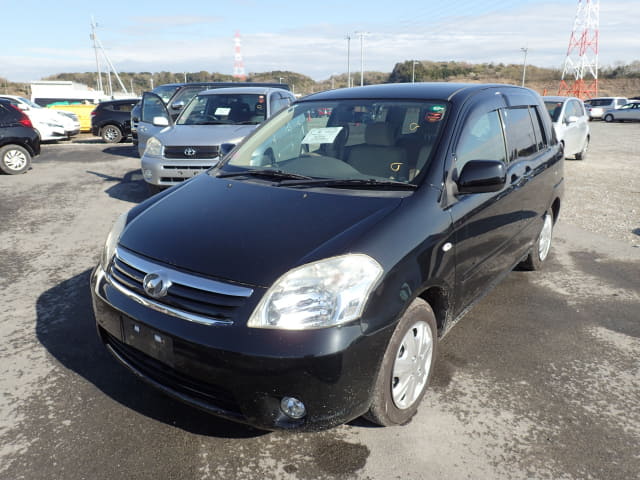 2011 TOYOTA Raum