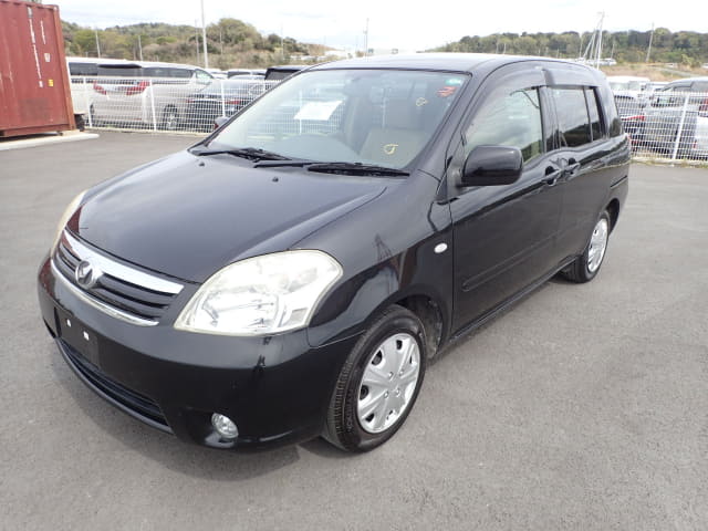 2011 TOYOTA Raum