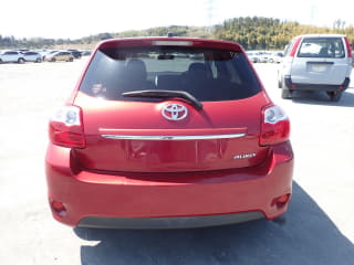 2011 TOYOTA Auris