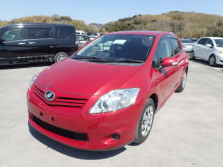 2011 TOYOTA Auris