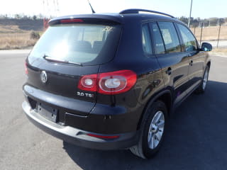 2010 VOLKSWAGEN Tiguan