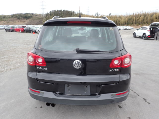 VOLKSWAGEN Tiguan thumbnail 61