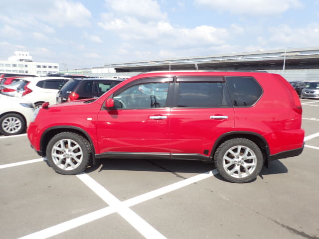 2010 NISSAN X-Trail