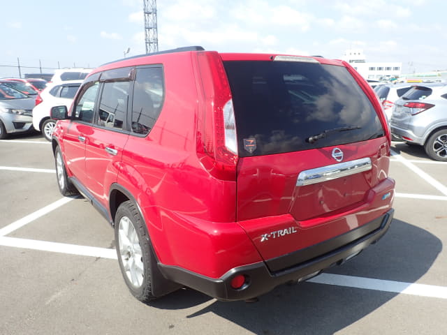 2010 NISSAN X-Trail