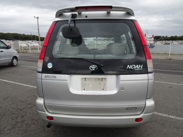 2001 TOYOTA Townace Noah