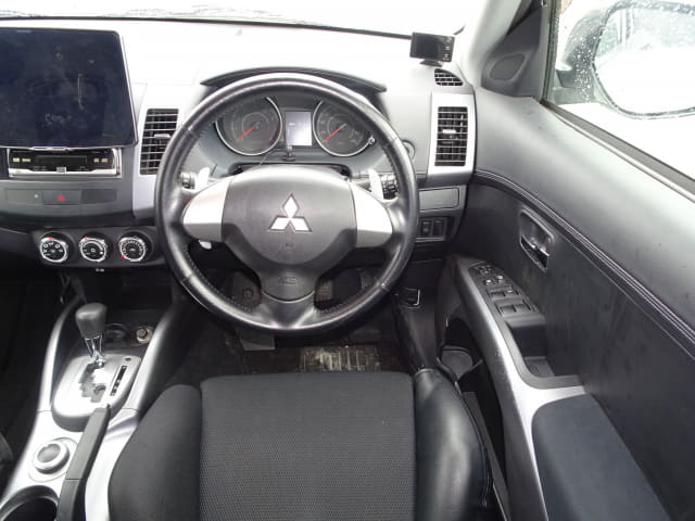 MITSUBISHI Outlander thumbnail 34