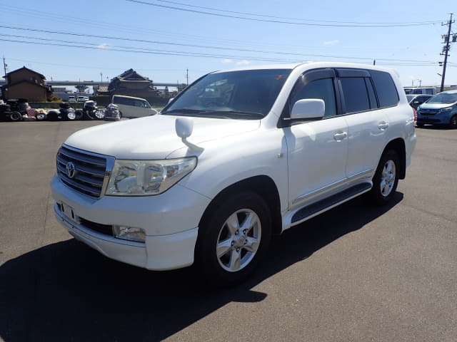 2011 TOYOTA Land Cruiser
