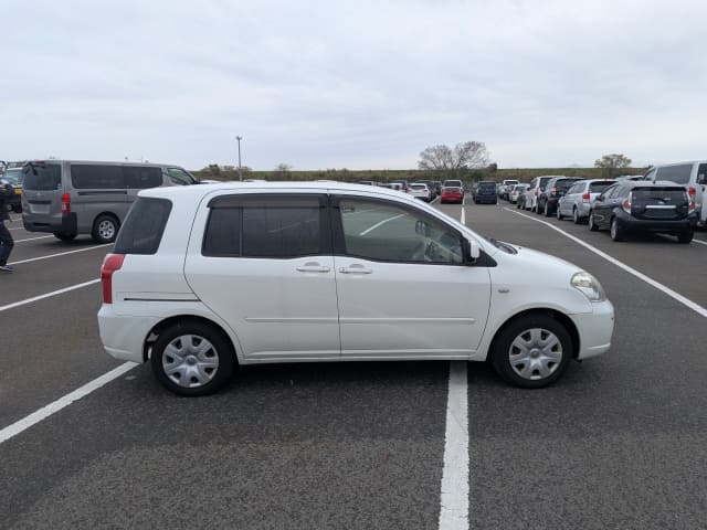2009 TOYOTA Raum