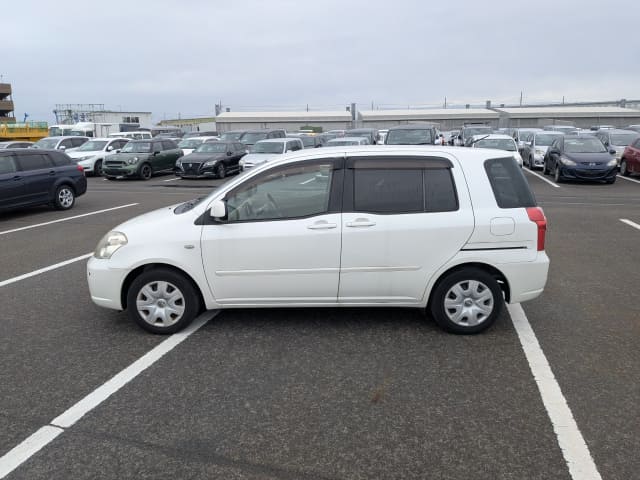 2009 TOYOTA Raum