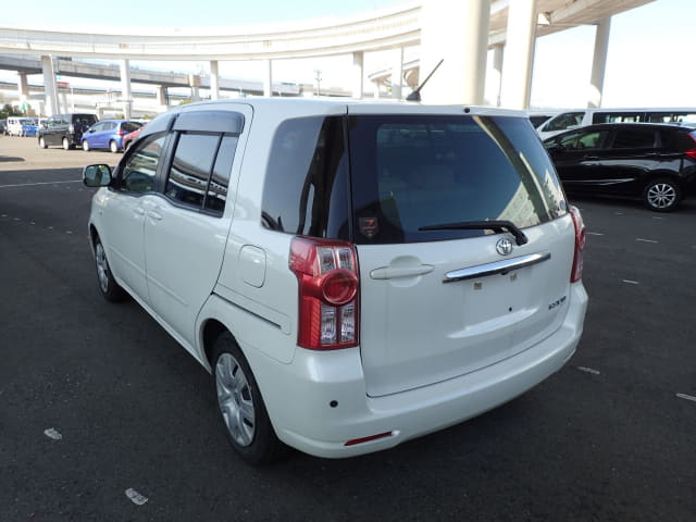 2007 TOYOTA Raum