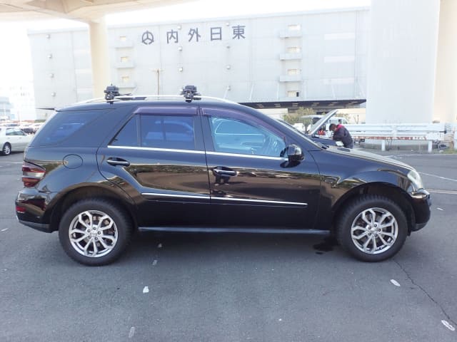 2009 MERCEDES-BENZ M-Class