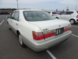 2001 TOYOTA Crown