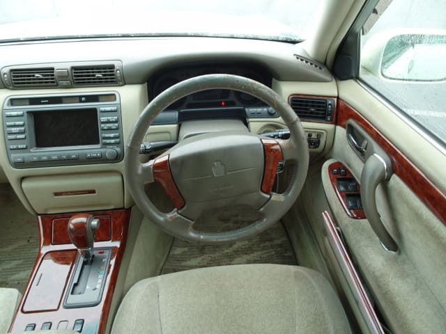 TOYOTA Crown thumbnail 32