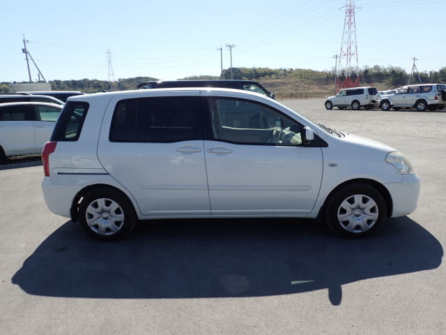 2009 TOYOTA Raum