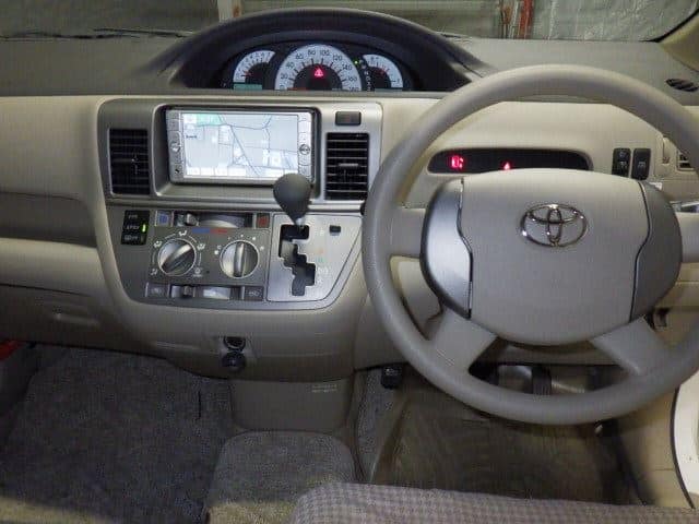2009 TOYOTA Raum