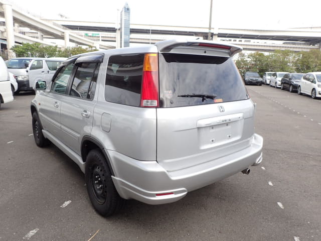 HONDA CR-V thumbnail 3
