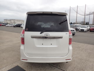 2009 TOYOTA Noah