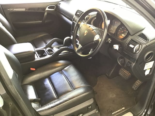 2004 Porsche Cayenne