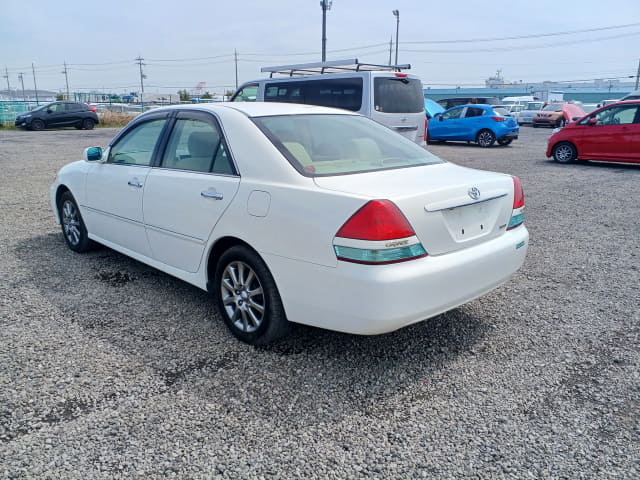 2004 TOYOTA Mark II