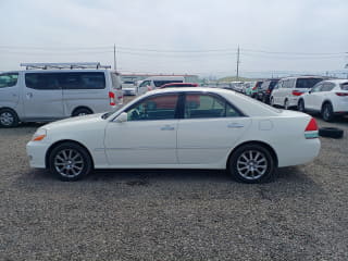 2004 TOYOTA Mark II