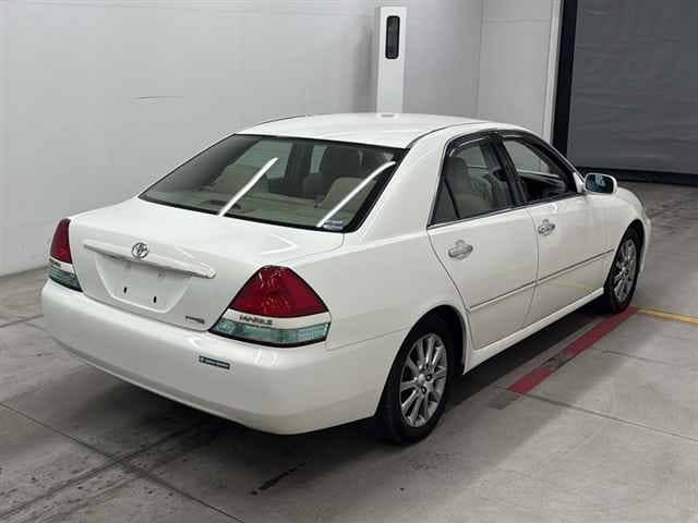 2004 TOYOTA Mark II