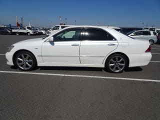 2004 TOYOTA Crown