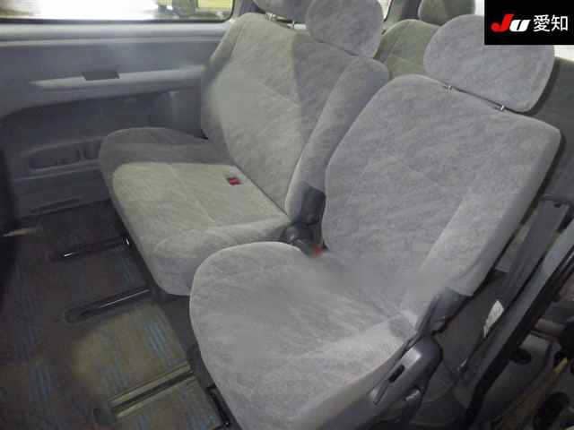 1999 TOYOTA Regius Wagon