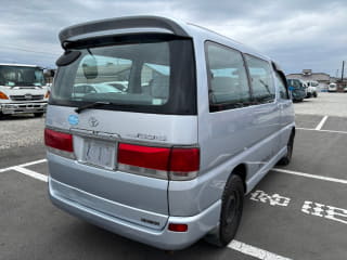 1999 TOYOTA Regius Wagon