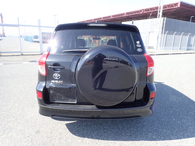 TOYOTA RAV4 thumbnail 4