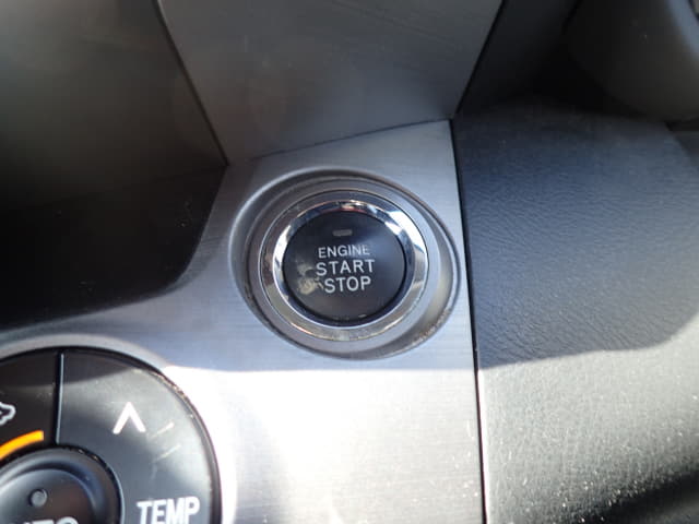 TOYOTA RAV4 thumbnail 38