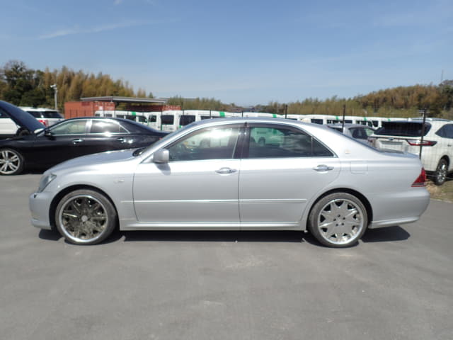 TOYOTA Crown thumbnail 2