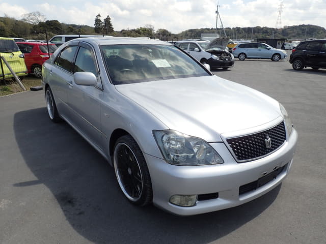 TOYOTA Crown thumbnail 7