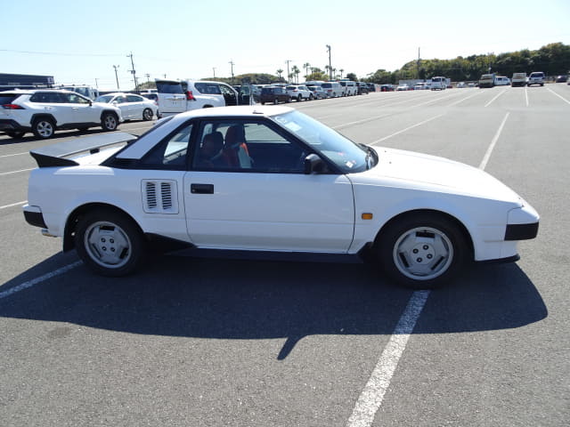 TOYOTA MR2 thumbnail 6