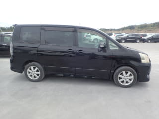 2009 TOYOTA Noah