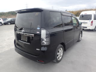 2009 TOYOTA Noah