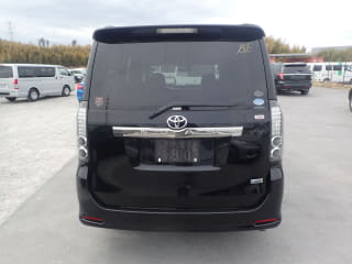 2009 TOYOTA Noah